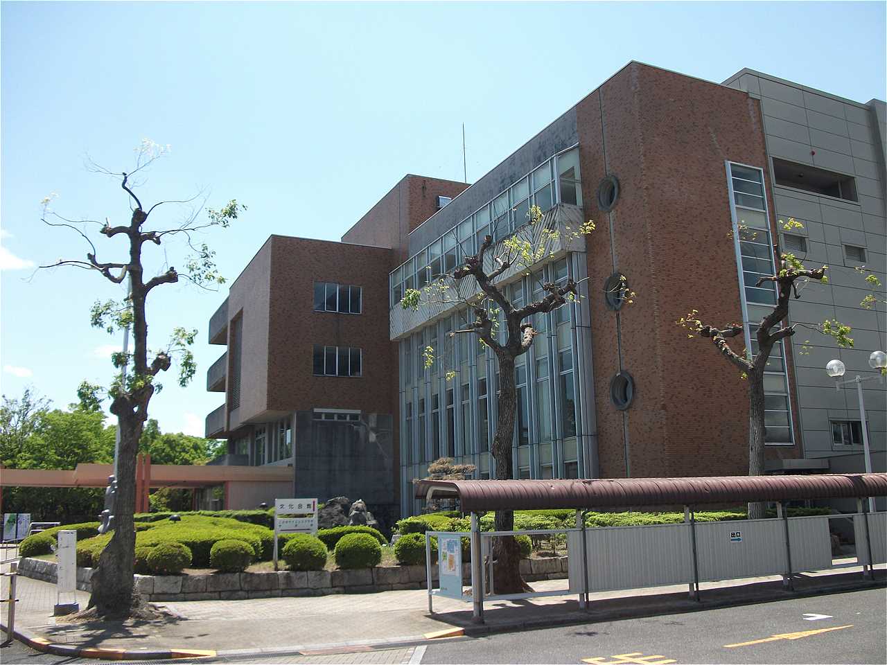 大垣市立図書館
