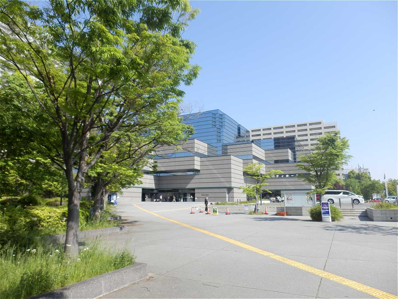 大阪府立中央図書館