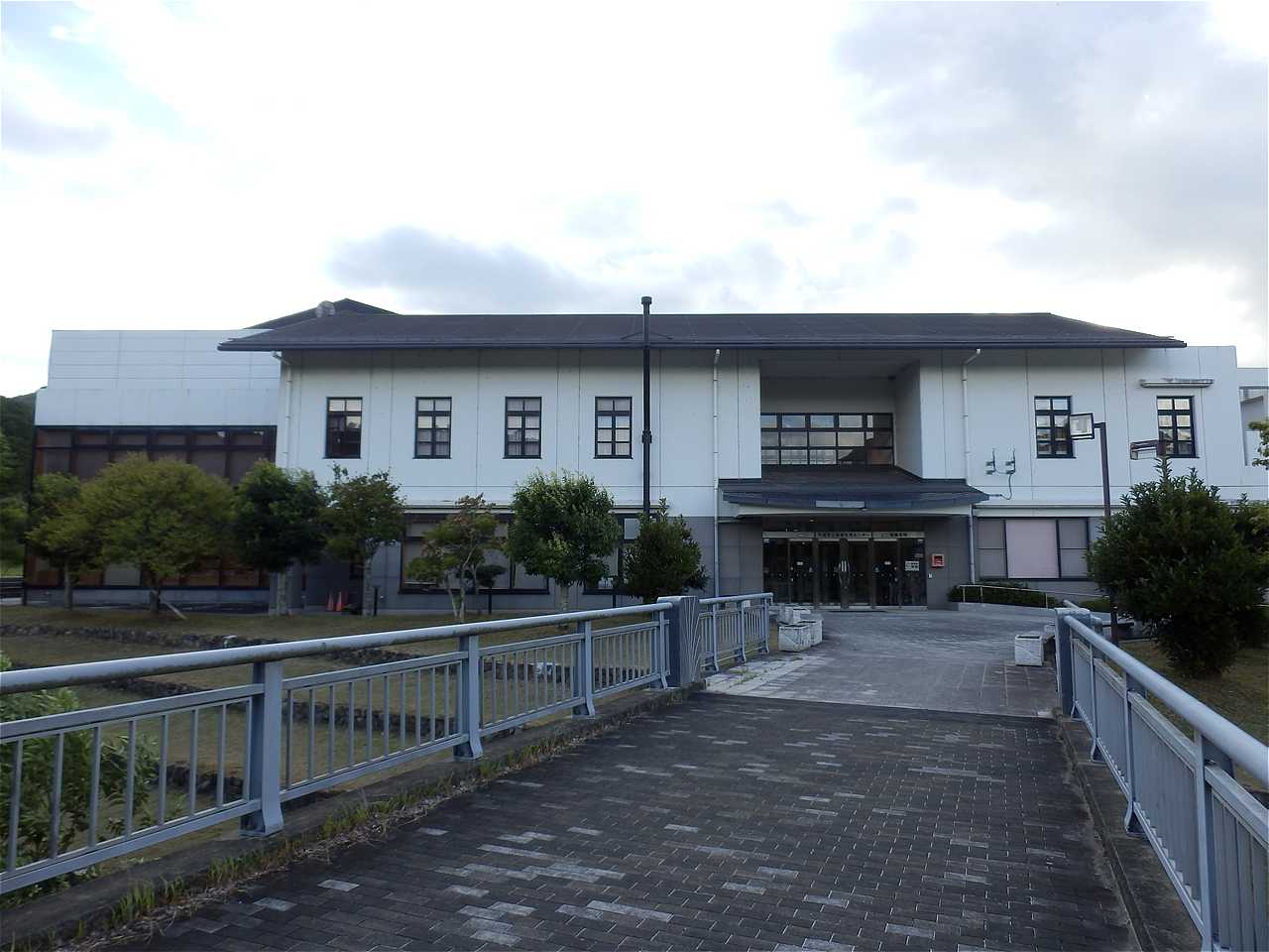 丹波市立柏原図書館